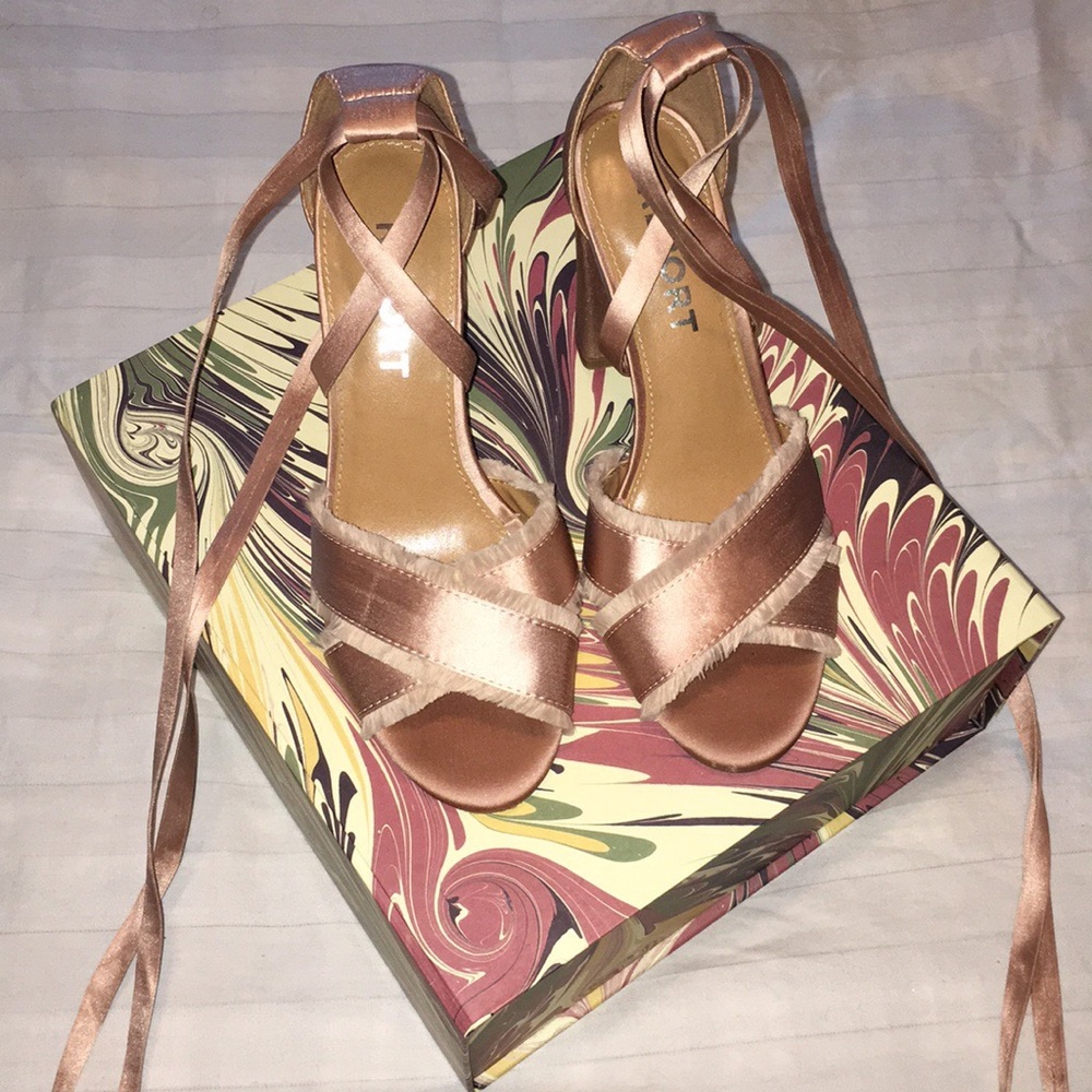 Report Ballerina Sandals